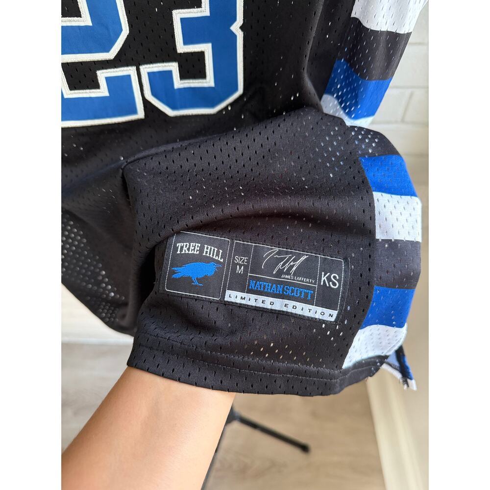 James Lafferty Signed Tree Hill Nathan Scott #23 Limited Edition Jersey M - Picture 2 of 6